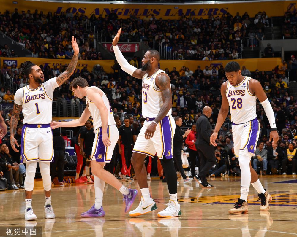 在快速反击 在快速反击